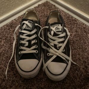Black and white converse